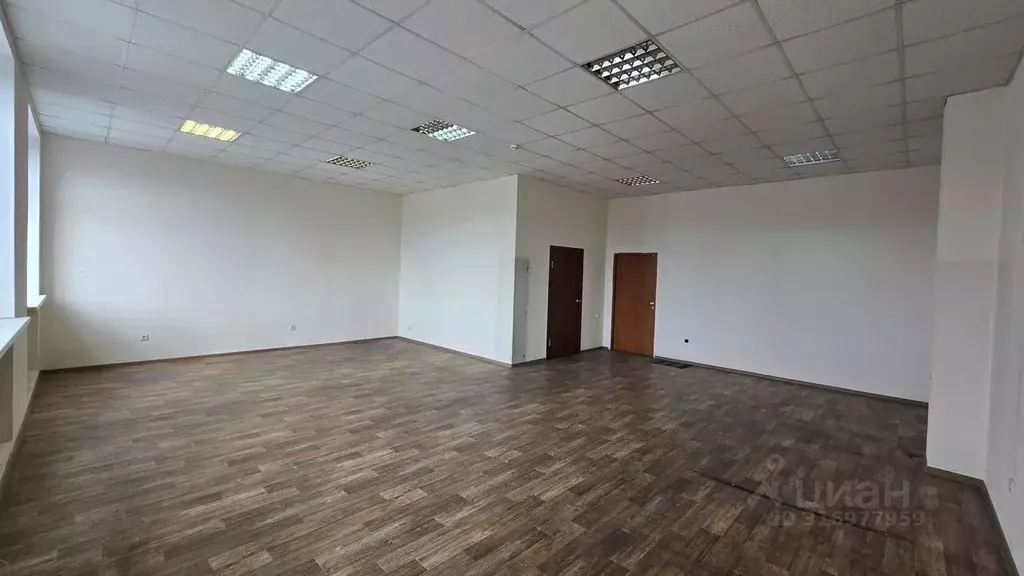 Офис в Санкт-Петербург Октябрьская наб., 6М (73 м) - Фото 0