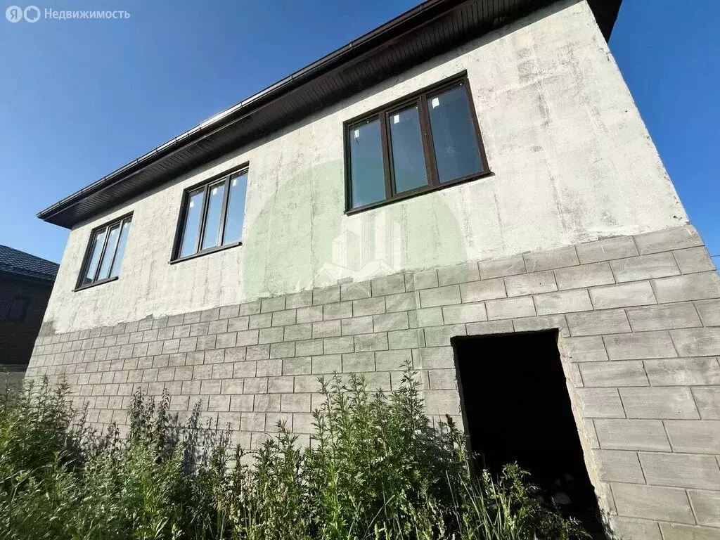 Дом в станица Ессентукская, Спортивная улица (130 м) - Фото 1
