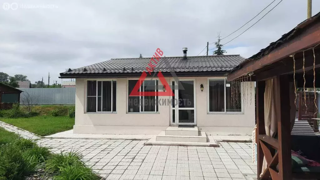 Дом в Каменский городской округ, село Щербаково, улица Ленина, 15 (72 ... - Фото 1