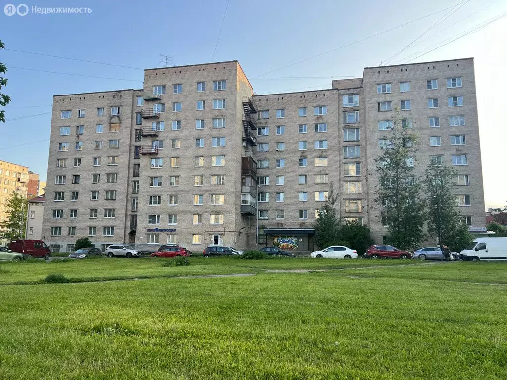 1к в 8-комнатной квартире (18 м) - Фото 1