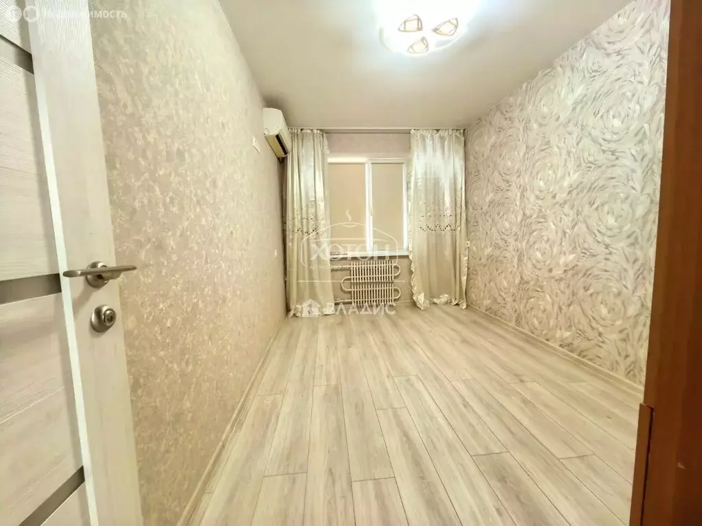 3-комнатная квартира: Элиста, 6-й микрорайон, 27 (62.8 м) - Фото 2