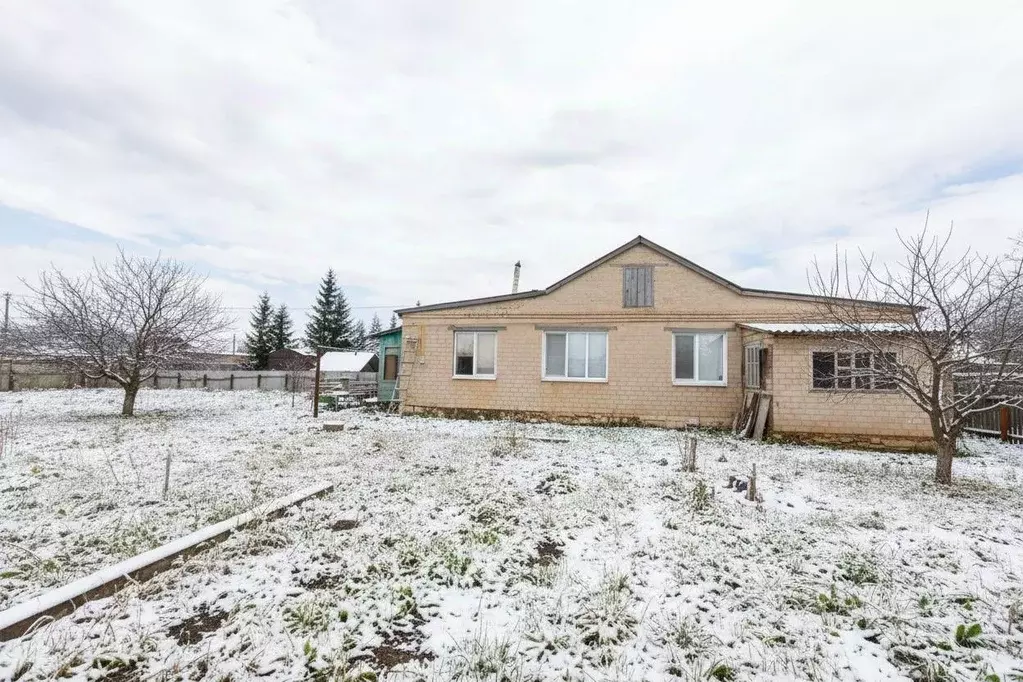 Дом в Оренбургская область, с. Октябрьское ул. Мира, 2 (102 м) - Фото 2