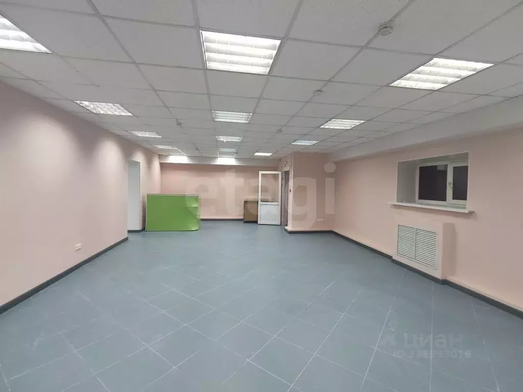 Помещение свободного назначения в Тюменская область, Тюмень Солнечный ... - Фото 1