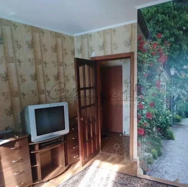 1-к кв. Белгородская область, Старый Оскол Южный мкр, 10А (37.0 м) - Фото 0
