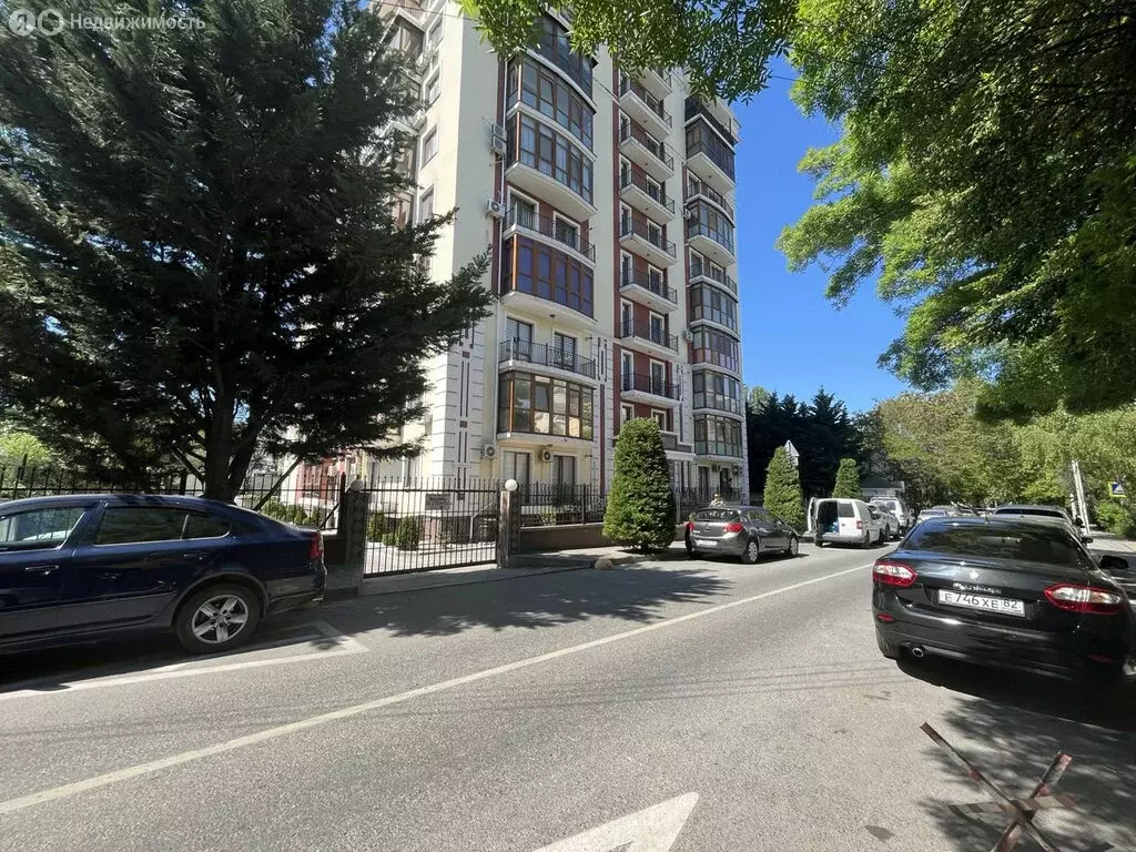 4-комнатная квартира: Симферополь, Эскадронная улица, 6А (164.86 м) - Фото 0