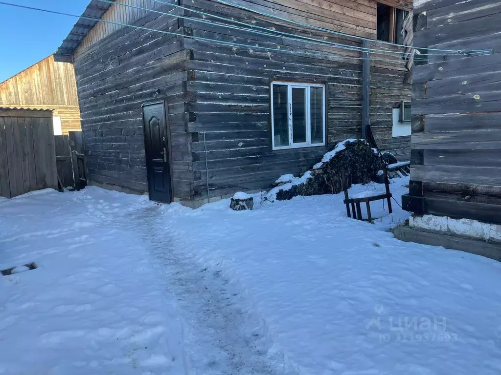 Дом в Красноярский край, Казачинский сельсовет, с. Казачинское ул. ... - Фото 1