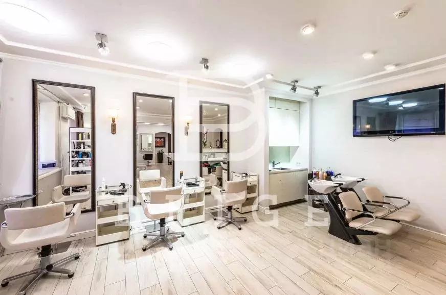 Помещение свободного назначения в Москва ул. Хамовнический Вал, 16 ... - Фото 1