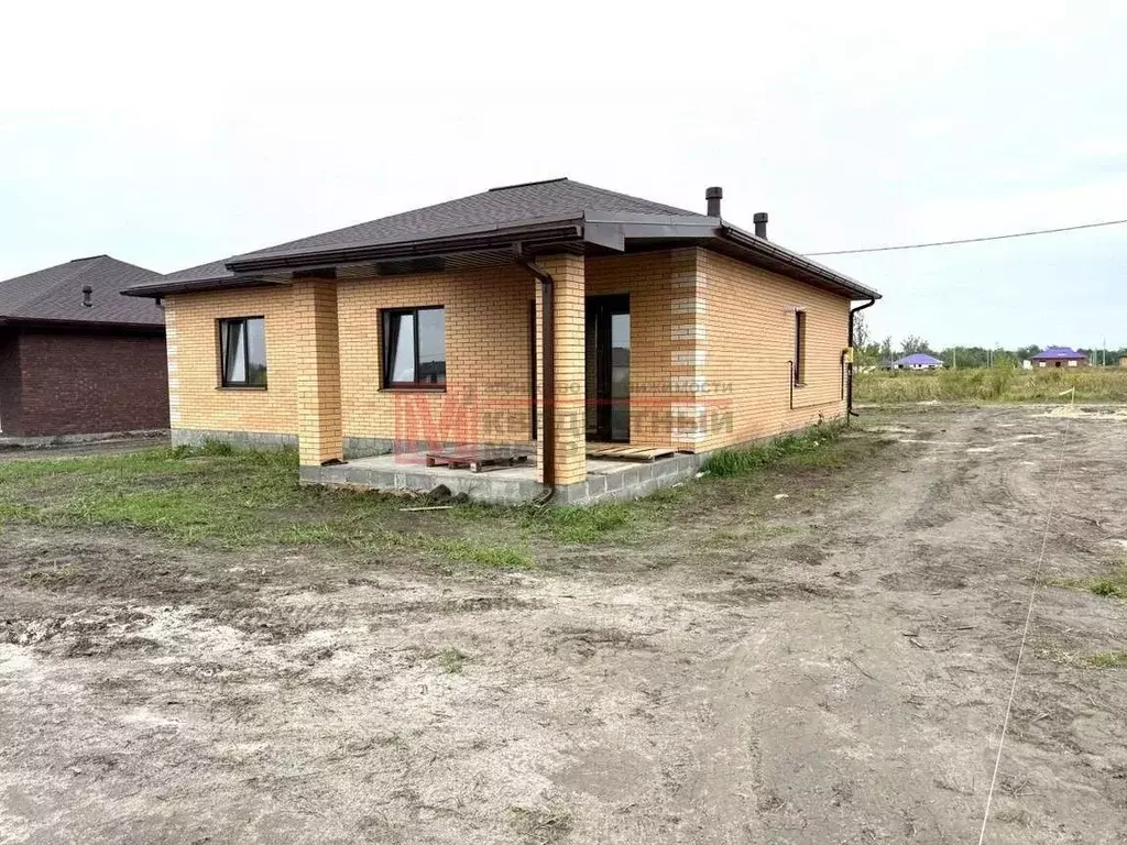 Дом в Белгородская область, Старооскольский городской округ, с. ... - Фото 2