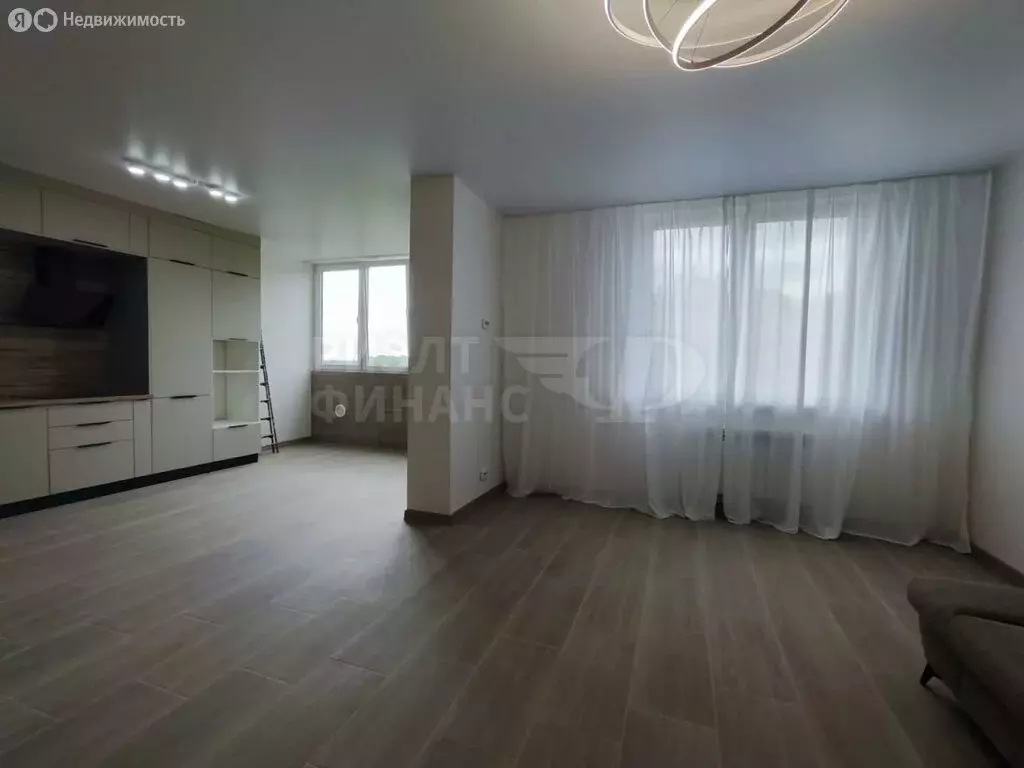 3-комнатная квартира: Калининград, Кипарисовая улица, 3 (87 м) - Фото 1