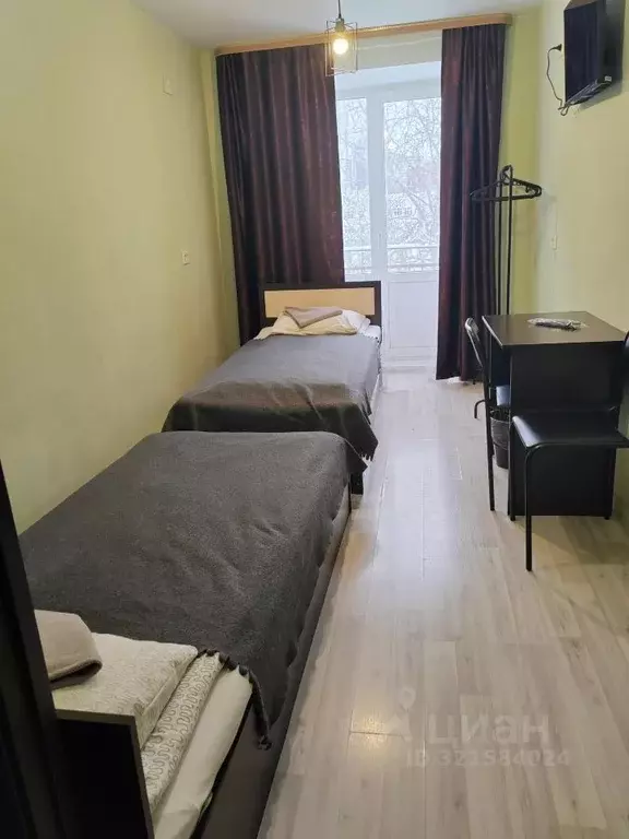 Комната Свердловская область, Екатеринбург ул. Вайнера, 13 (11.0 м) - Фото 0