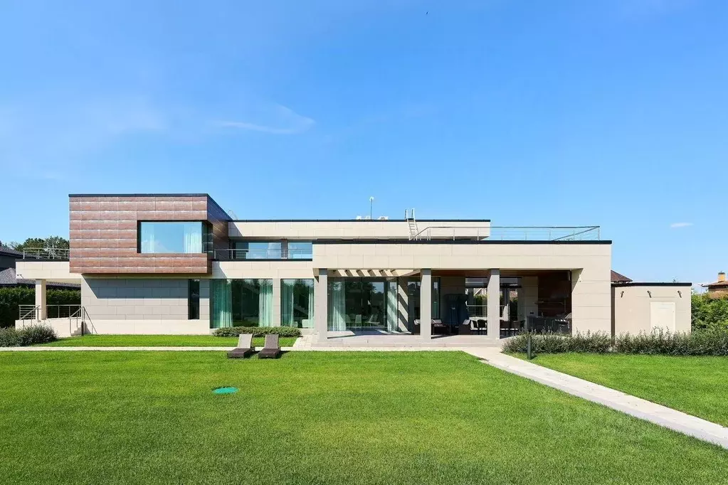 Коттедж в Московская область, Красногорск городской округ, д. ... - Фото 1