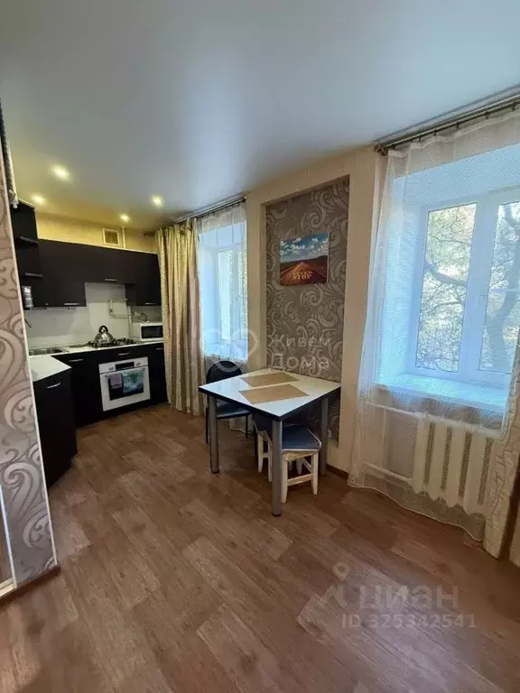 3-к кв. Волгоградская область, Волгоград ул. Таращанцев, 21 (56.7 м) - Фото 2