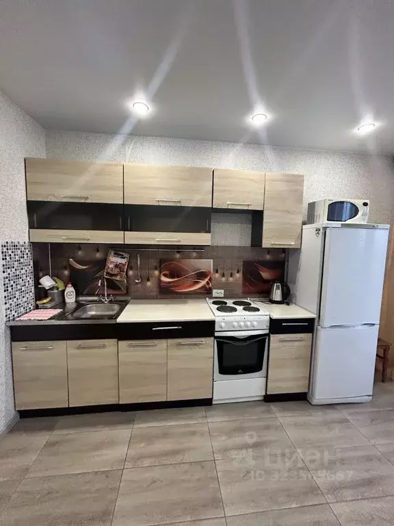 1-к кв. Новосибирская область, Новосибирск ул. Плющихинская, 3 (41.0 ... - Фото 1