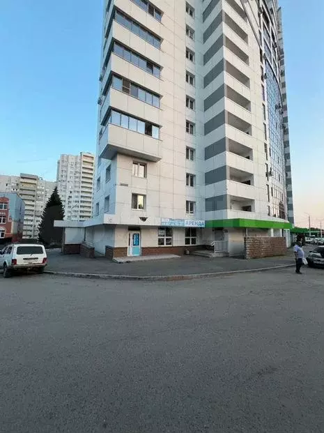 Продажа 139 м2 торговля/офис Комарова, д. 8 - Фото 0