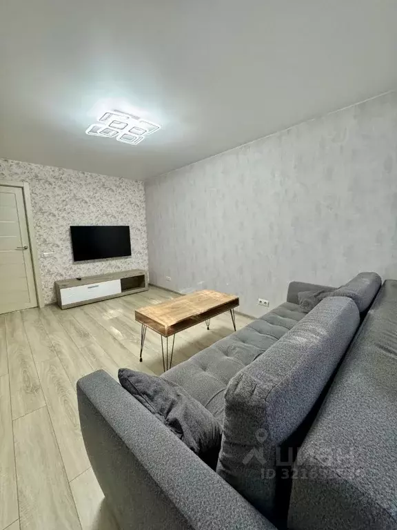 2-к кв. Краснодарский край, Сочи Заречный мкр, ул. 60 лет ВЛКСМ, 8 ... - Фото 0