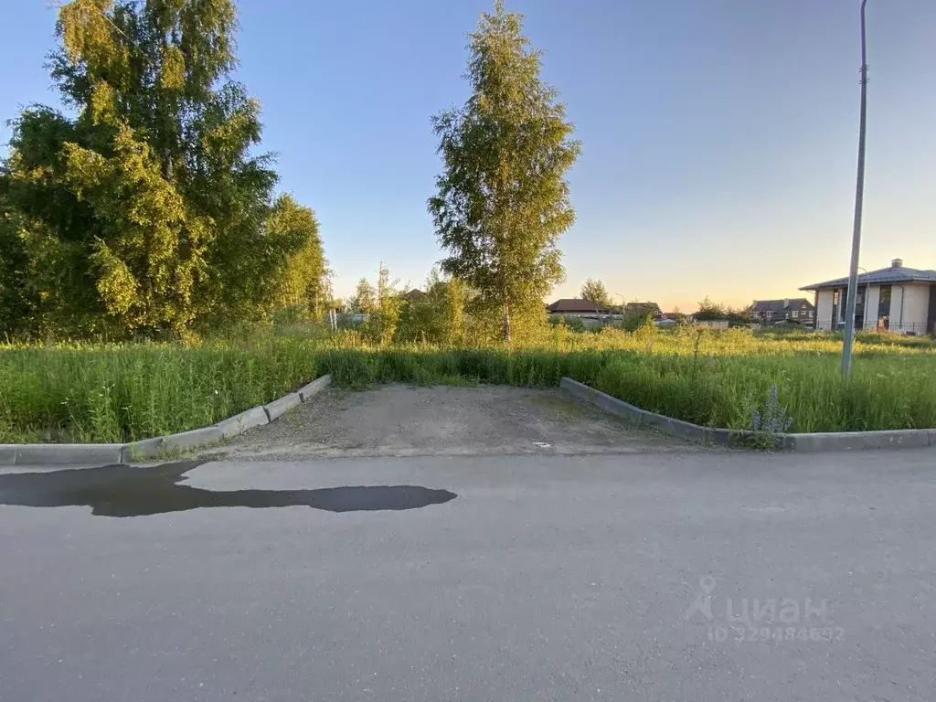 Участок в Московская область, Раменское ул. Александра Парусникова ... - Фото 1