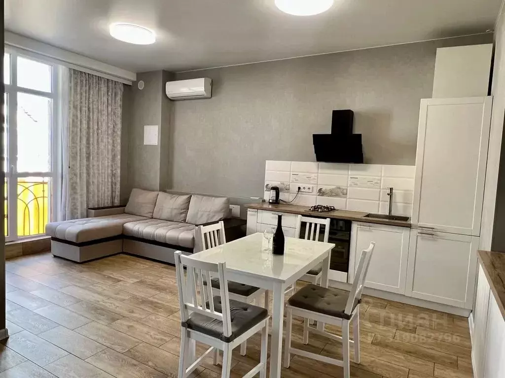 1-к кв. Краснодарский край, Геленджик Крымская ул., 22к23 (50.0 м) - Фото 0