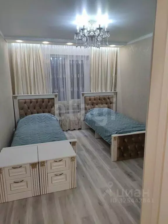 3-к кв. Оренбургская область, Оренбург ул. Чкалова, 26/1 (65.5 м) - Фото 1