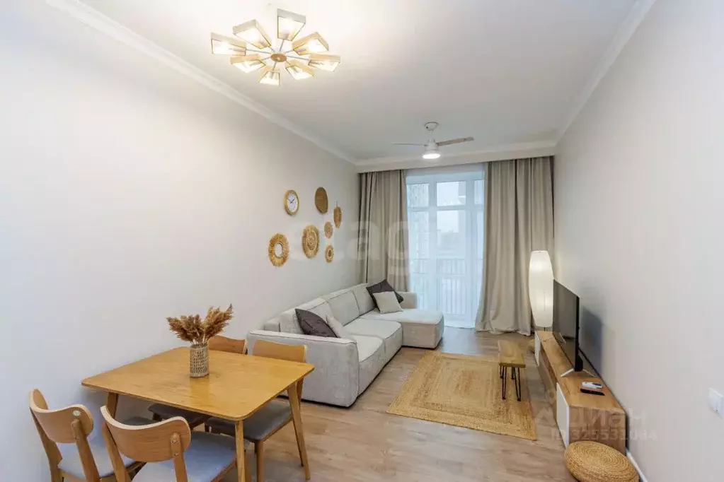 1-к кв. Тюменская область, Тюмень ул. Эльвиры Федоровой, 1 (45.6 м) - Фото 1