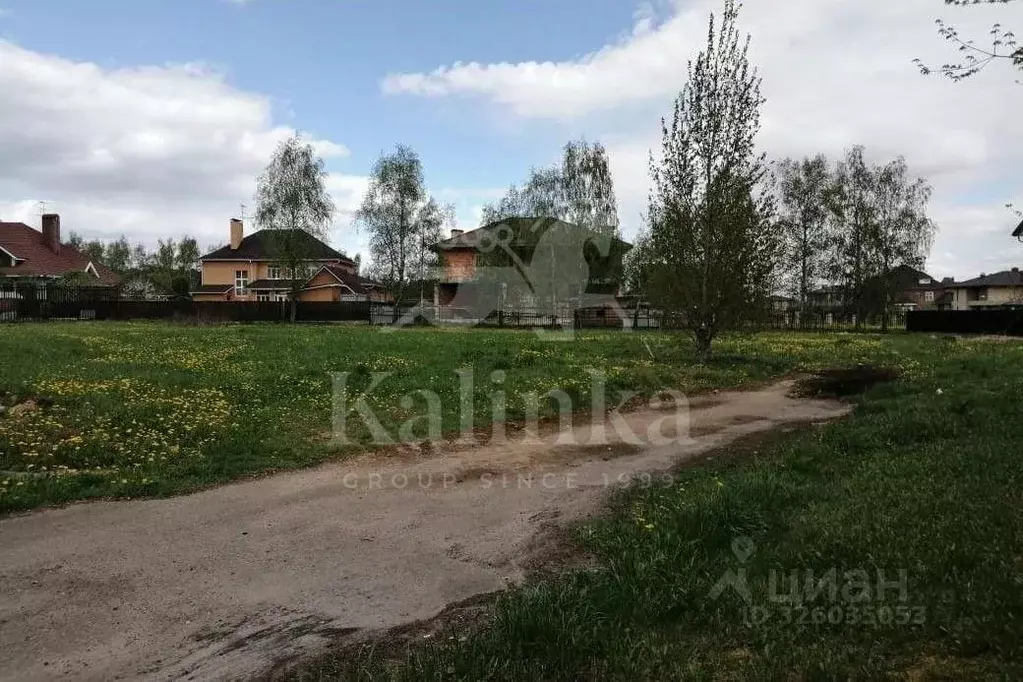 Участок в Москва Крекшино кп, ул. Клубничная, 132 (39.33 сот.) - Фото 1