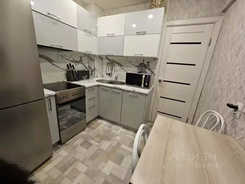 2-к кв. Амурская область, Благовещенск ул. 50 лет Октября, 206 (45.0 ... - Фото 2