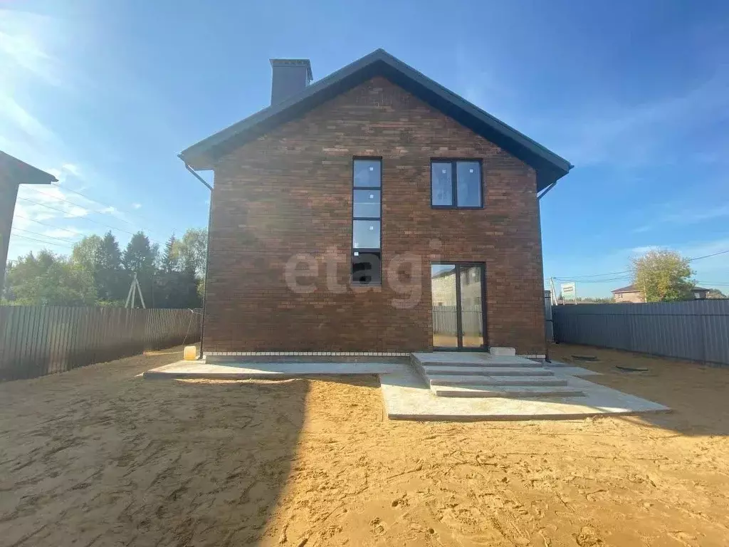 Дом в Тверская область, Калининский муниципальный округ, д. Сакулино ... - Фото 0