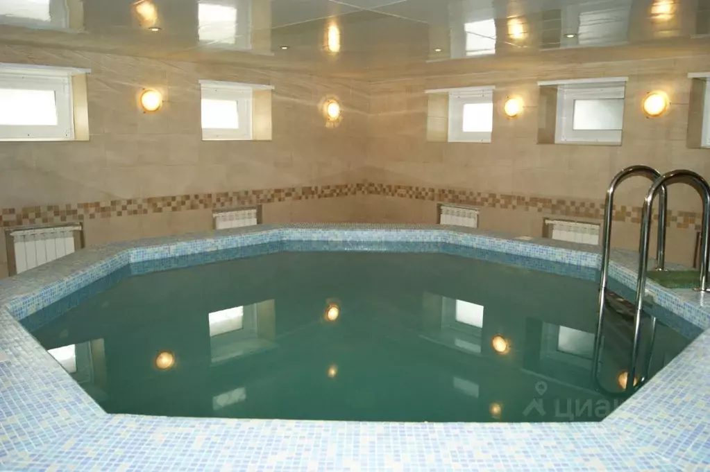 Дом в Новосибирская область, Новосибирск ул. Немировича-Данченко (350 ... - Фото 1