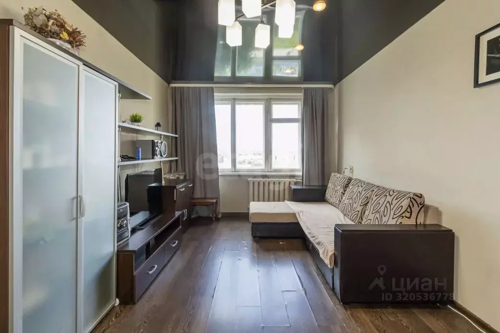 3-к кв. Тюменская область, Тюмень Одесская ул., 38 (65.8 м) - Фото 1