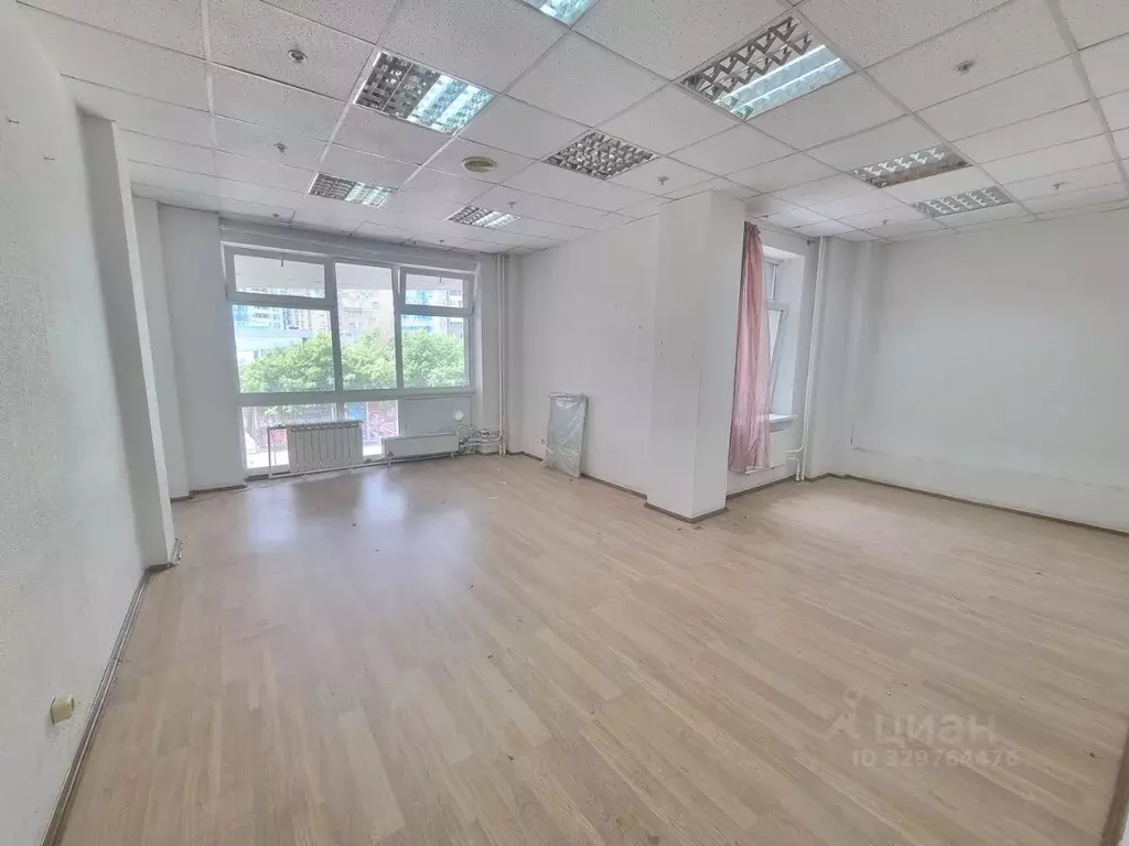 Офис в Свердловская область, Екатеринбург ул. Радищева, 12 (36 м) - Фото 1