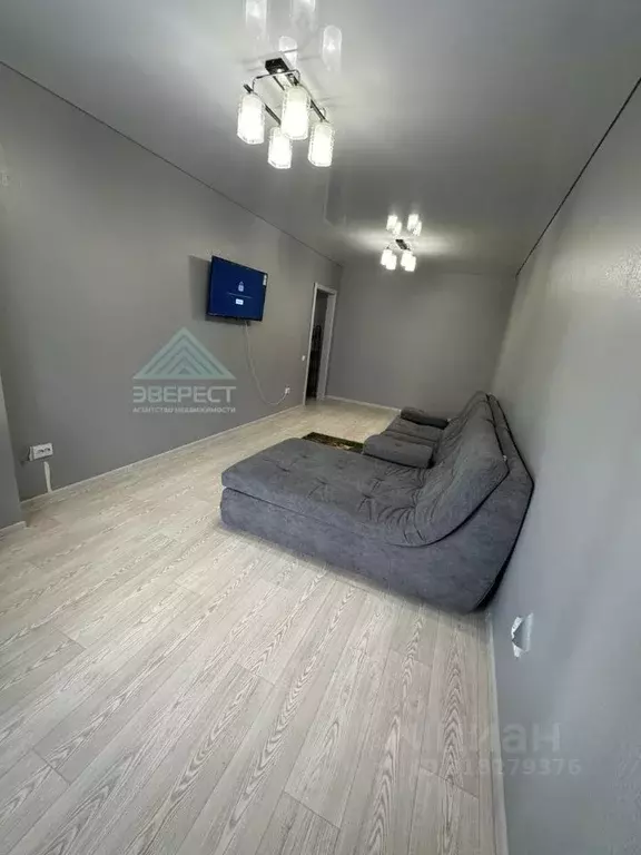 2-к кв. Хакасия, Абакан ул. Кирова, 212 (60.0 м) - Фото 1