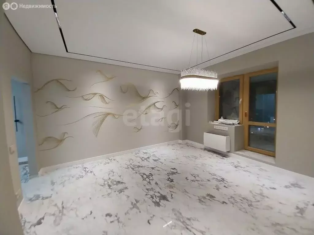 2-комнатная квартира: Тюмень, улица 50 лет Октября, 4 (90.9 м) - Фото 2