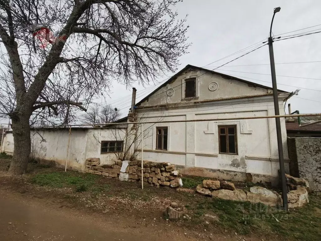 Дом в Крым, Сакский район, с. Уютное ул. Юрия Гагарина, 65 (85 м) - Фото 1