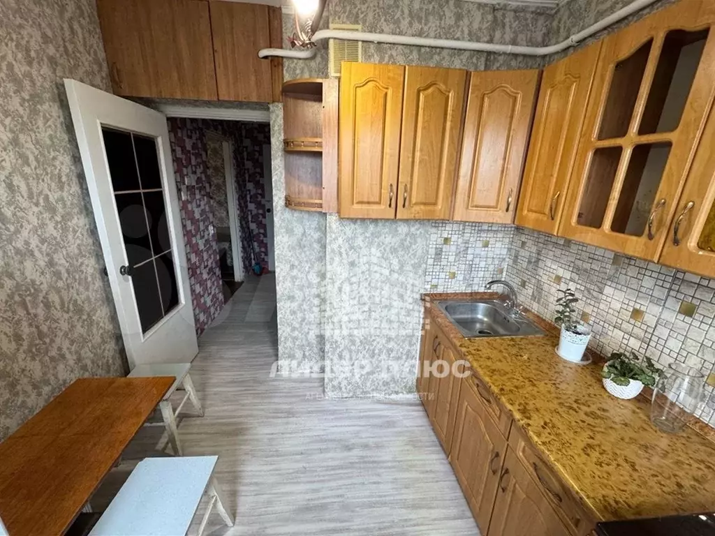 2-к. квартира, 46 м, 1/9 эт. - Фото 1