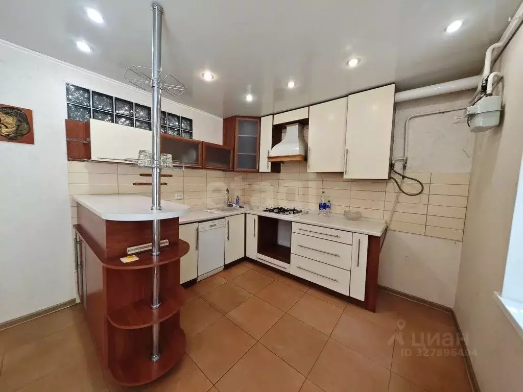 2-к кв. Крым, Саки ул. Курортная (74.2 м) - Фото 1