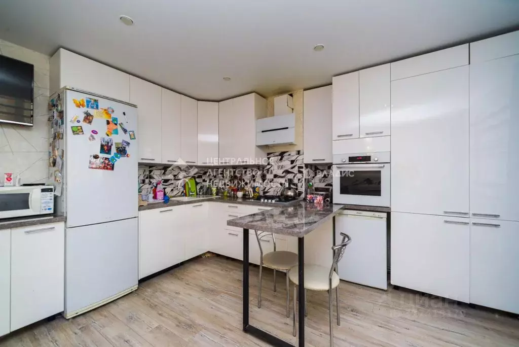 3-к кв. Рязанская область, Рязань Шереметьевская ул., 8к2 (93.0 м) - Фото 2