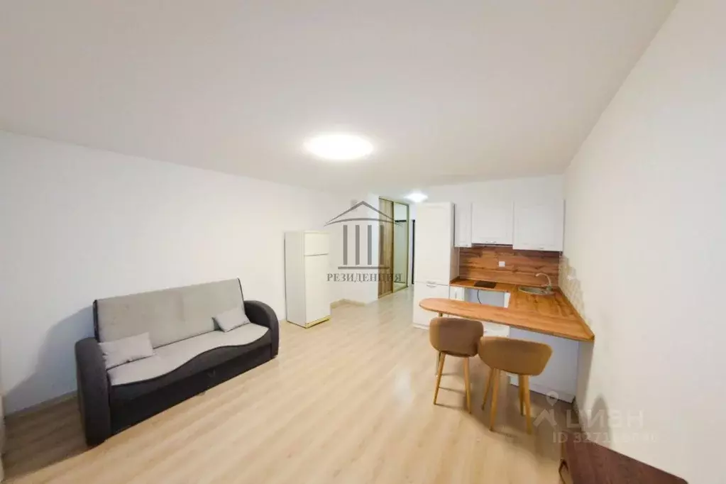 Студия Свердловская область, Екатеринбург ул. Чемпионов, 1 (29.0 м) - Фото 1