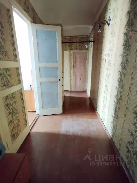 2-к кв. Свердловская область, Асбест Уральская ул., 68 (54.9 м) - Фото 1
