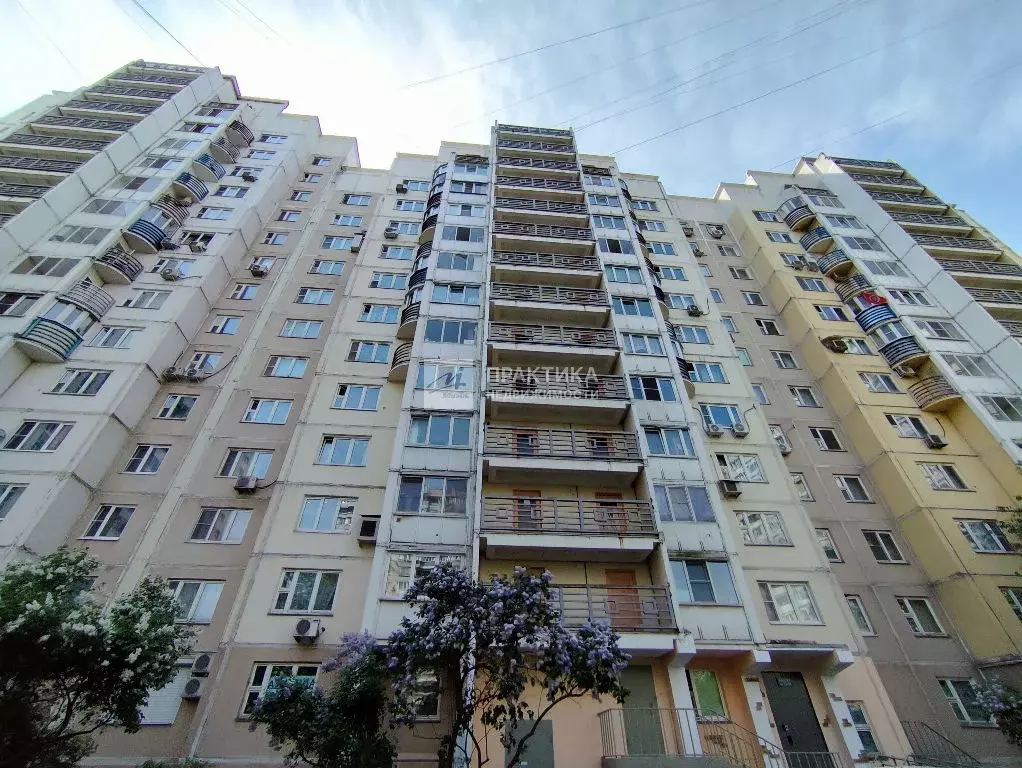 Продается 3-комнатная квартира - Фото 1