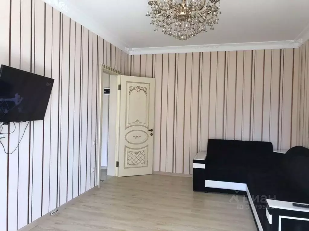 1-к кв. Дагестан, Махачкала ул. Времена Года, 15 (47.0 м) - Фото 0