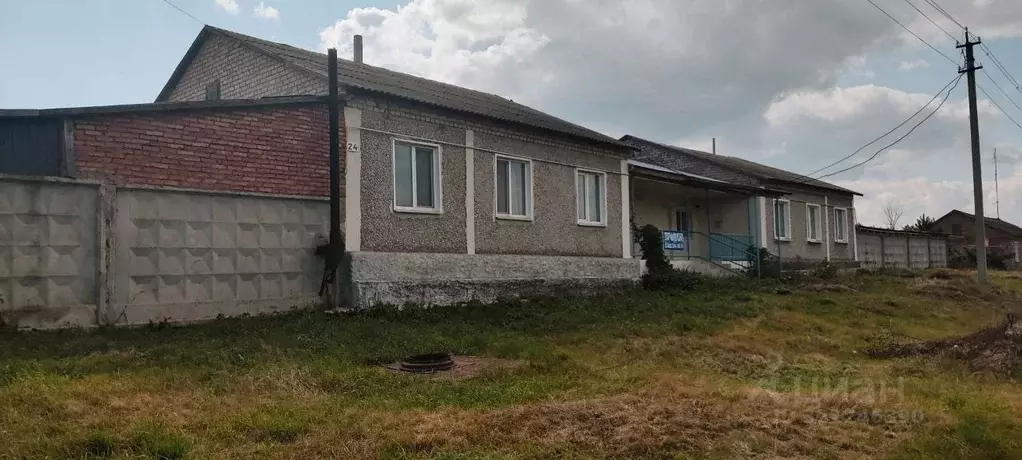 Дом в Оренбургская область, Александровский район, с. Добринка  (216 ... - Фото 2
