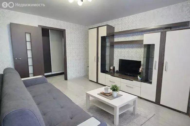 2-комнатная квартира: Киров, улица Воровского, 118 (48.3 м) - Фото 1