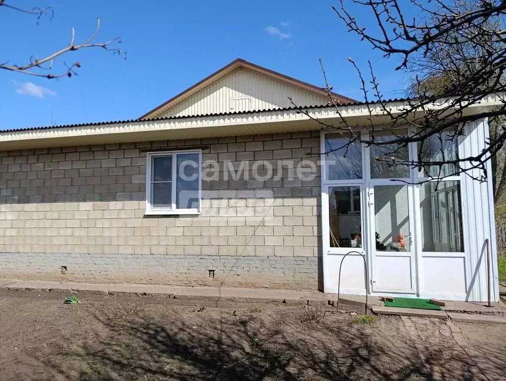 Дом в Саратовская область, Энгельсский район, Безымянское ... - Фото 2