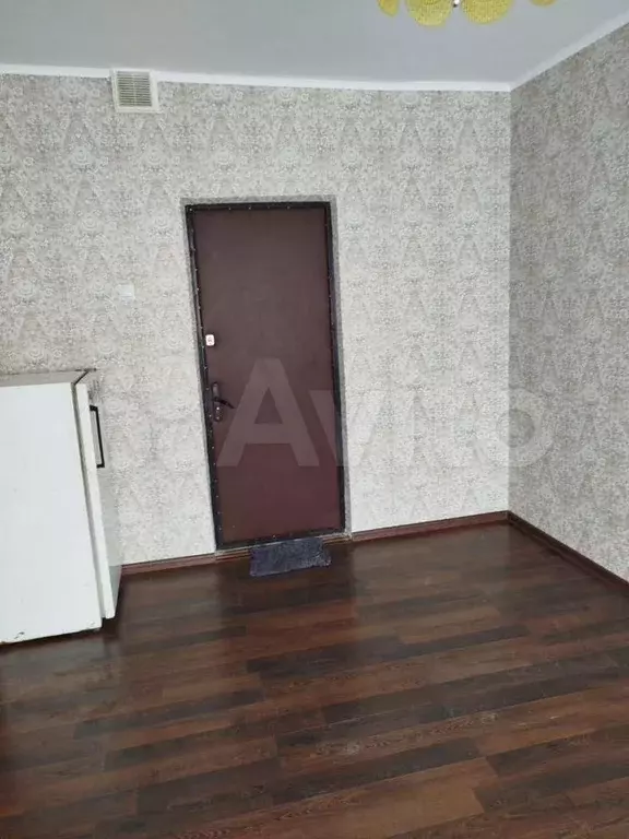 Комната 8,1 м в 1-к., 5/5 эт. - Фото 0