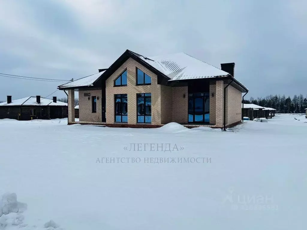 Дом в Татарстан, Лаишевский район, Большекабанское с/пос, с. Большие ... - Фото 0