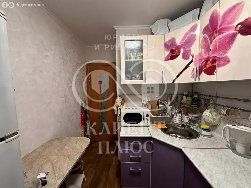 3-комнатная квартира: Корсаков, улица Калинина, 9 (61 м) - Фото 1