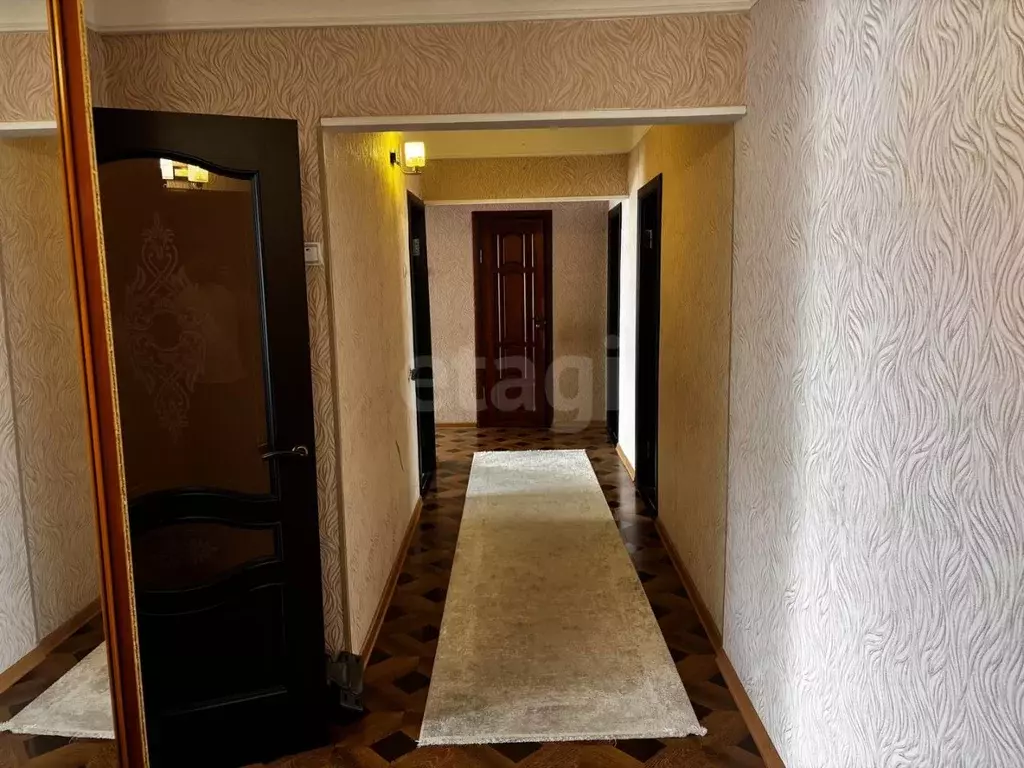 4-к кв. Дагестан, Махачкала ул. Гаджи Алибегова, 48А (93.0 м) - Фото 1