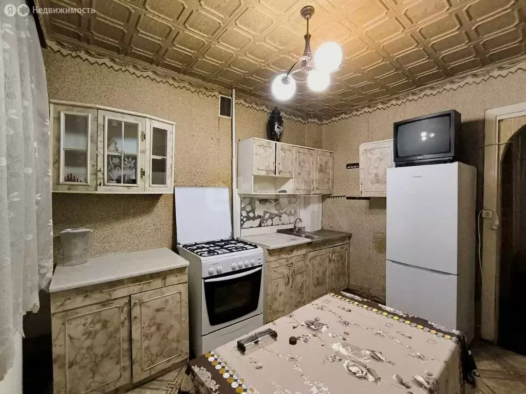 3-комнатная квартира: Калининград, улица Куйбышева, 115А (61.8 м) - Фото 1