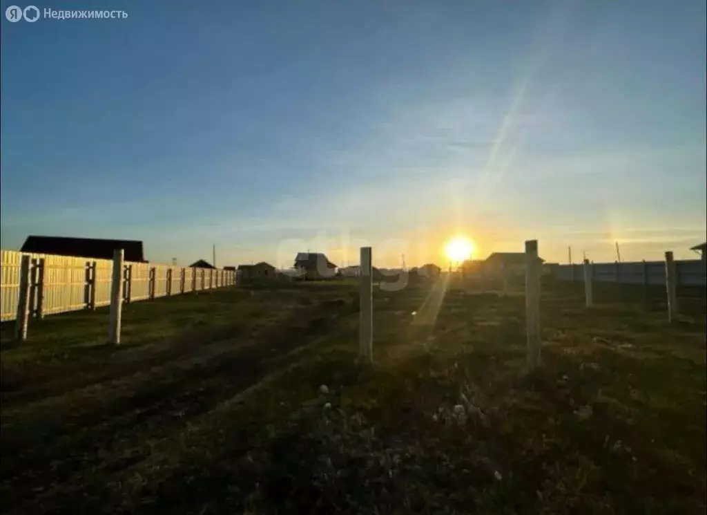 Участок в село Хатассы, Урожайная улица (10.75 м) - Фото 1