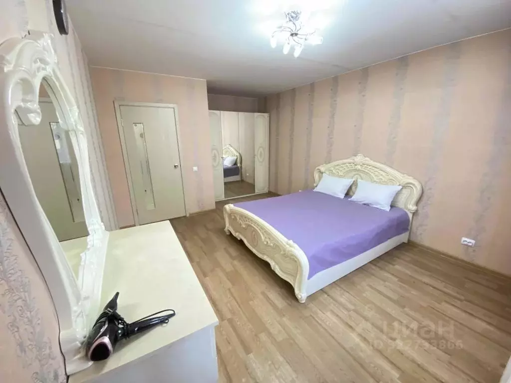 2-к кв. Чувашия, Чебоксары ул. Строителей, 10 (68.0 м) - Фото 1