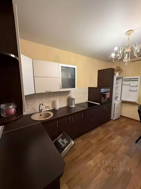 3-к кв. Новосибирская область, Новосибирск ул. Тюленина, 28 (74.0 м) - Фото 1